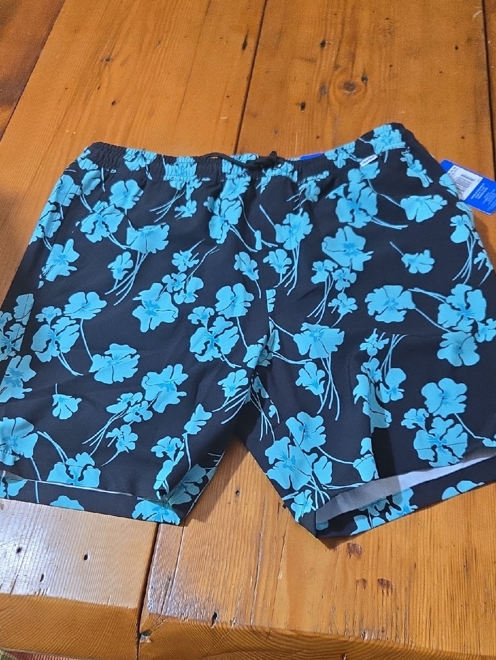 Nwt Hurley Black Swim Trunks Sz M with Blue Floral Print